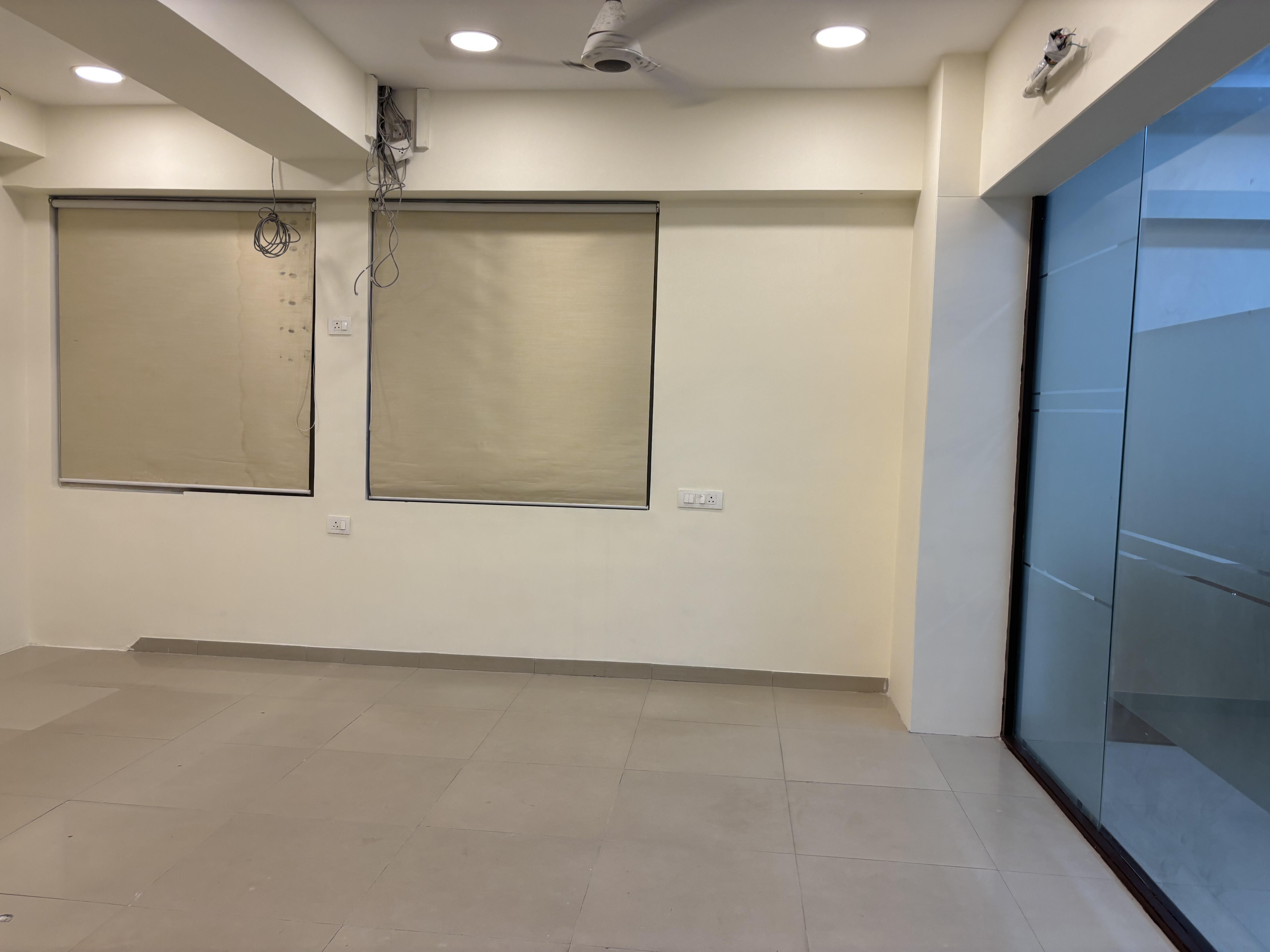 1240 Sq. Ft. Commercial Office for Rent in Gulbai Tekra Ahmedabad - Media 3