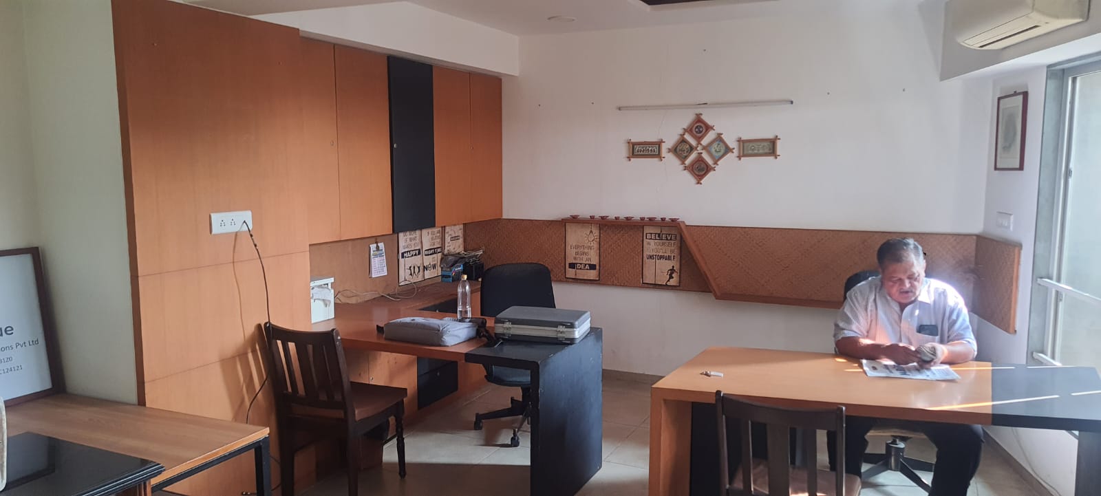 1105 Sq. Ft. Commercial Office for Rent in Ambawadi Ahmedabad - Media 5