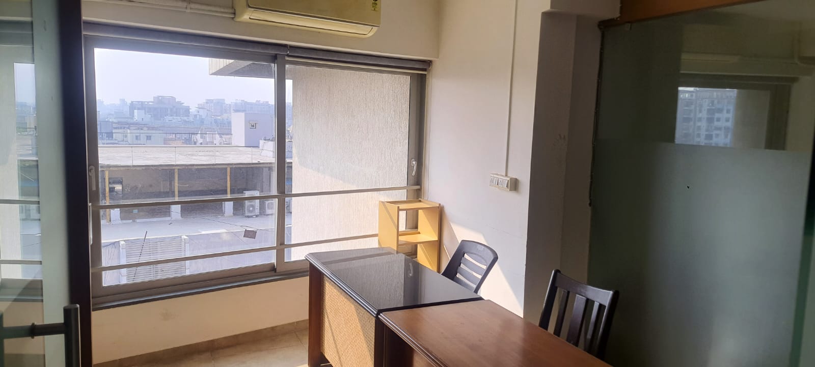 1105 Sq. Ft. Commercial Office for Rent in Ambawadi Ahmedabad - Media 3
