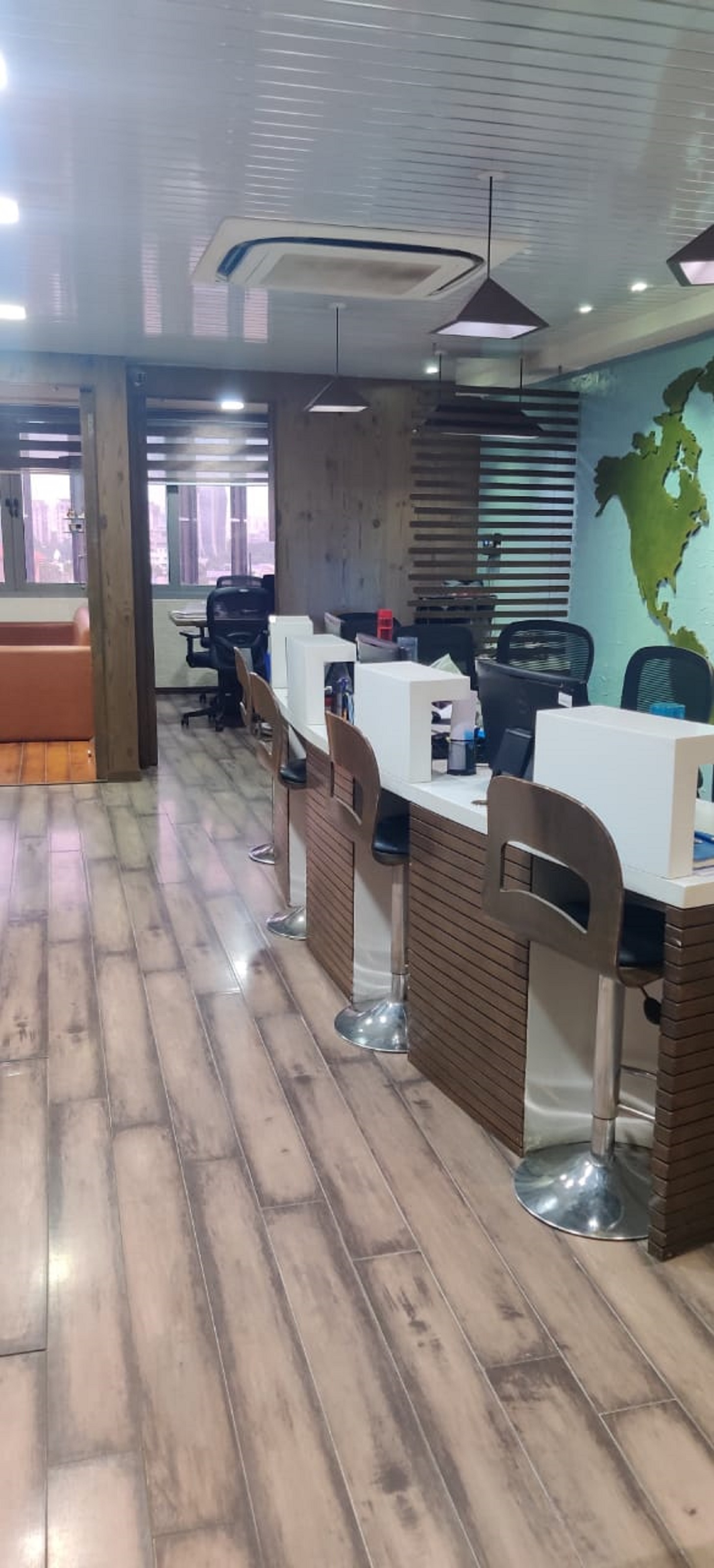 1116 Sq. Ft. Commercial Office for Rent in Jodhpur Ahmedabad - Media 4