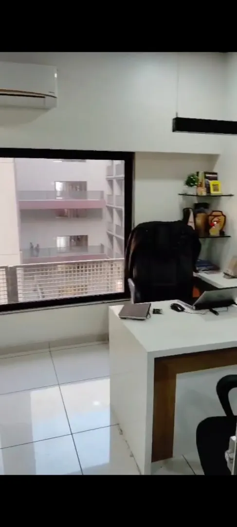 720 Sq. Ft. Commercial Office for Rent in Ashram Road Ahmedabad - Media 7