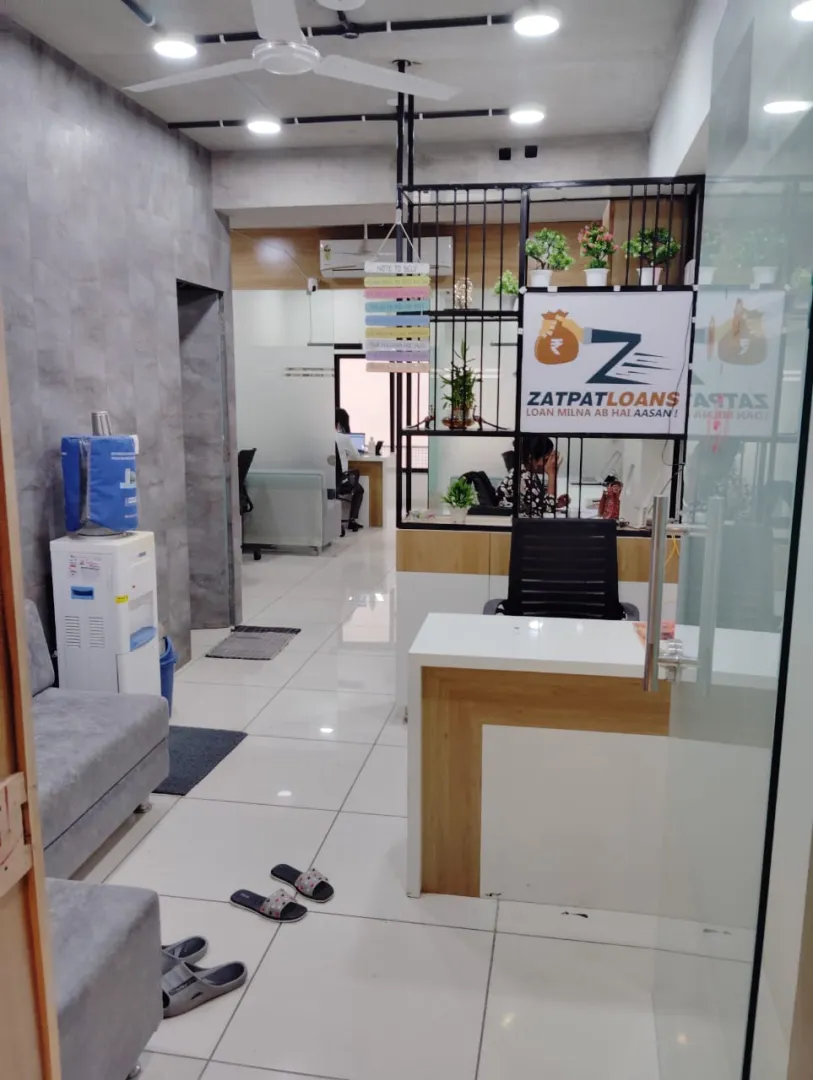 720 Sq. Ft. Commercial Office for Rent in Ashram Road Ahmedabad
