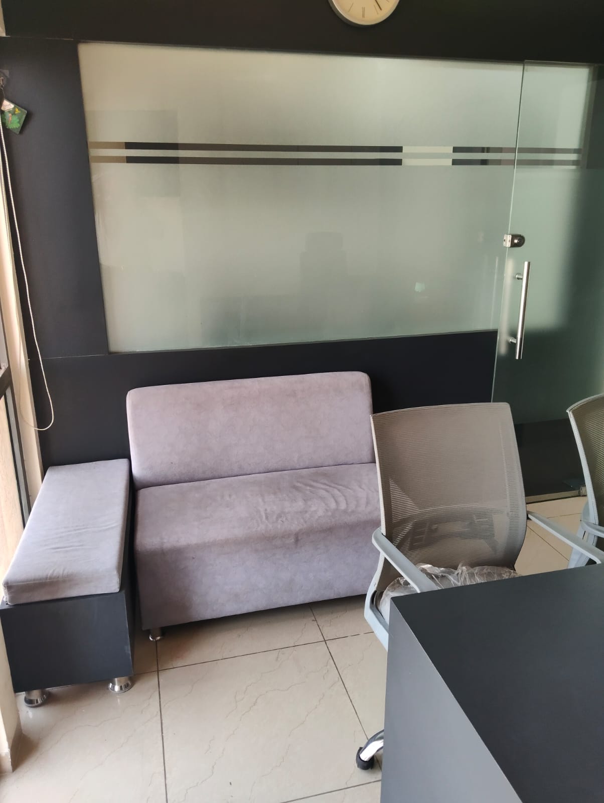 585 Sq. Ft. Commercial Office for Rent in Ashram Road Ahmedabad - Media 5
