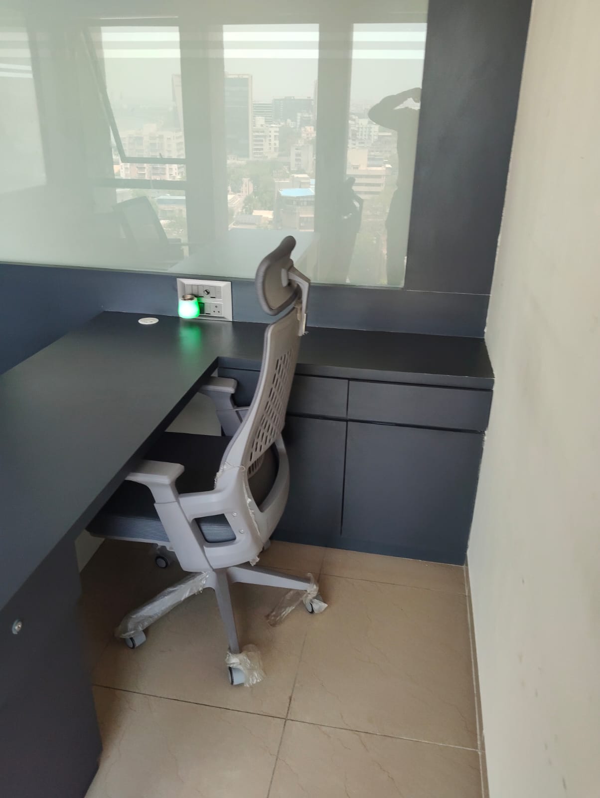 585 Sq. Ft. Commercial Office for Rent in Ashram Road Ahmedabad - Media 6