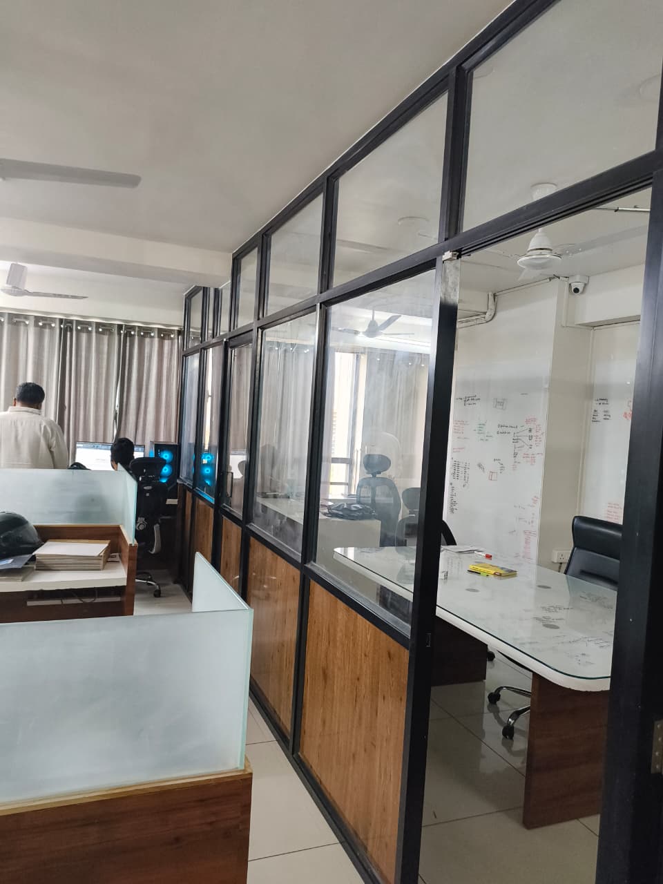 1330 Sq. Ft. Commercial Office for Rent in Gota Ahmedabad - Media 6