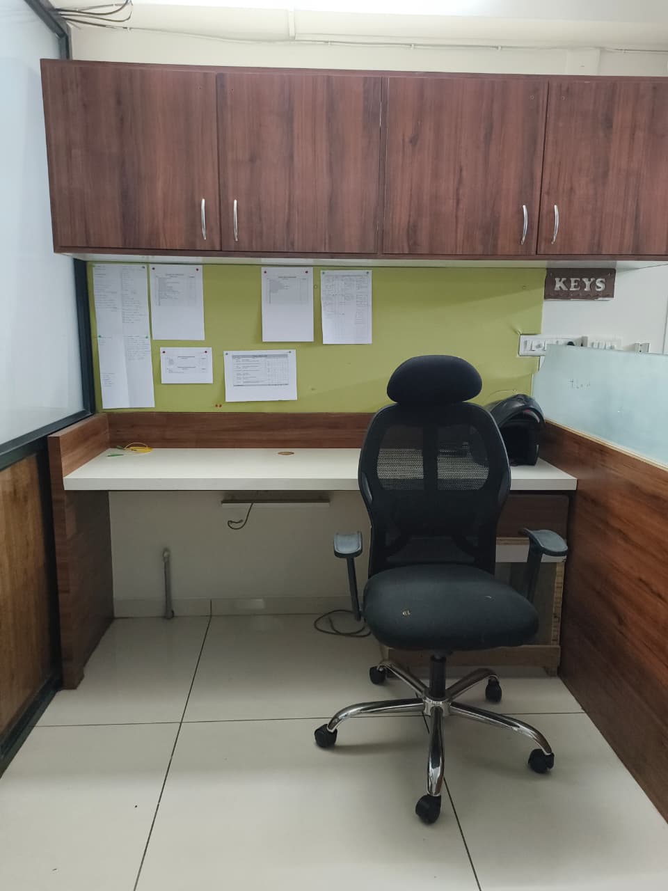 1330 Sq. Ft. Commercial Office for Rent in Gota Ahmedabad