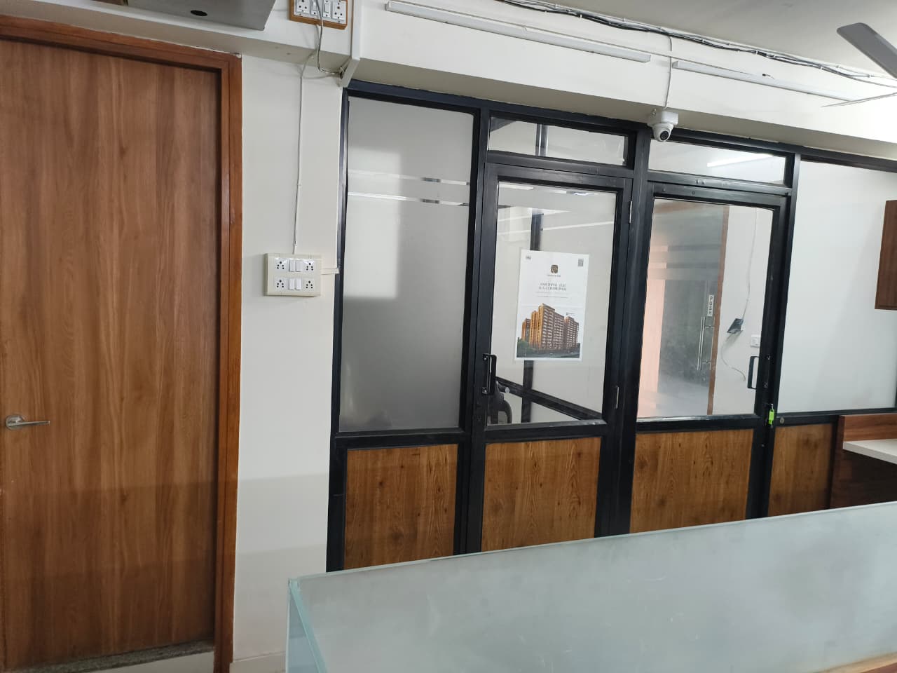 1330 Sq. Ft. Commercial Office for Rent in Gota Ahmedabad - Media 3