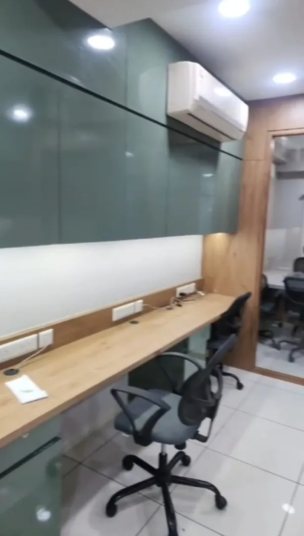 720 Sq. Ft. Commercial Office for Rent in Ashram Road Ahmedabad - Media 10