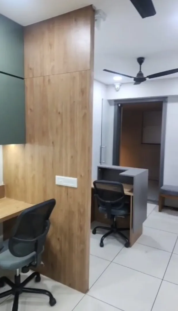 720 Sq. Ft. Commercial Office for Rent in Ashram Road Ahmedabad - Media 6