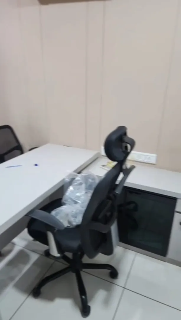 720 Sq. Ft. Commercial Office for Rent in Ashram Road Ahmedabad - Media 2
