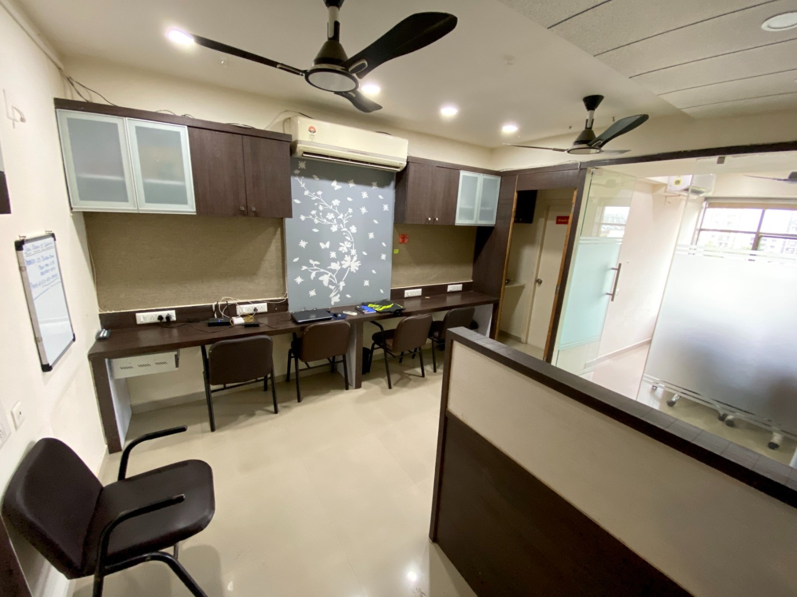 465 Sq. Ft. Commercial Office for Rent in Memnagar/gurukul Ahmedabad - Media 7