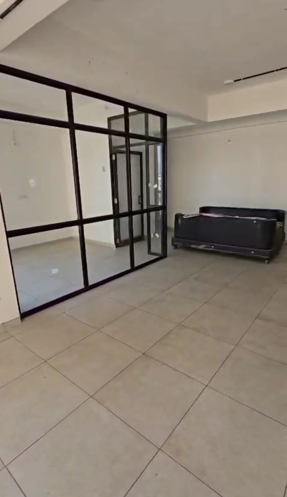 Office 1060 Sq. Ft. Commercial Office for Rent in Memnagar/gurukul Ahmedabad - Media 9