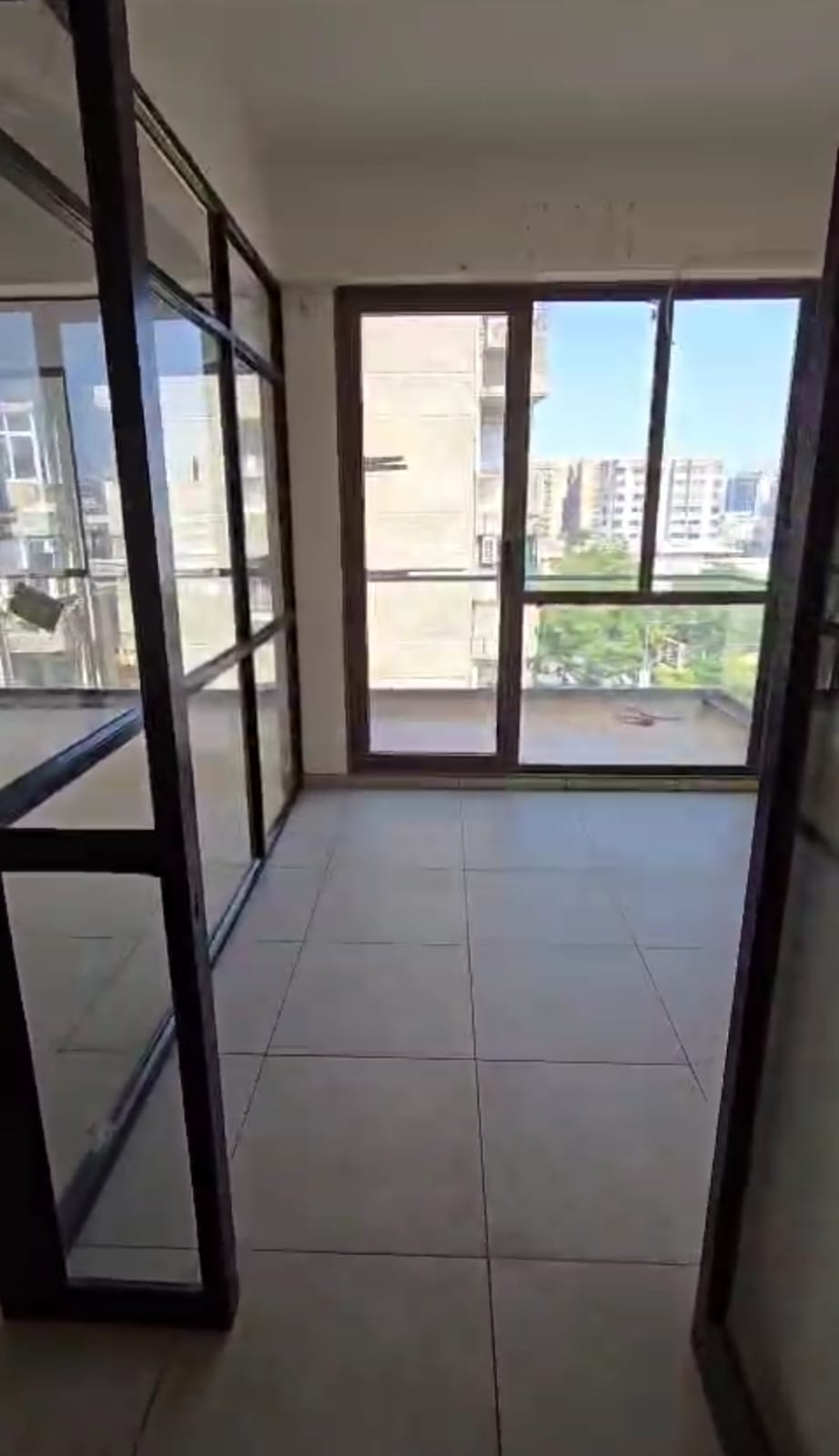 Office 1060 Sq. Ft. Commercial Office for Rent in Memnagar/gurukul Ahmedabad - Media 10