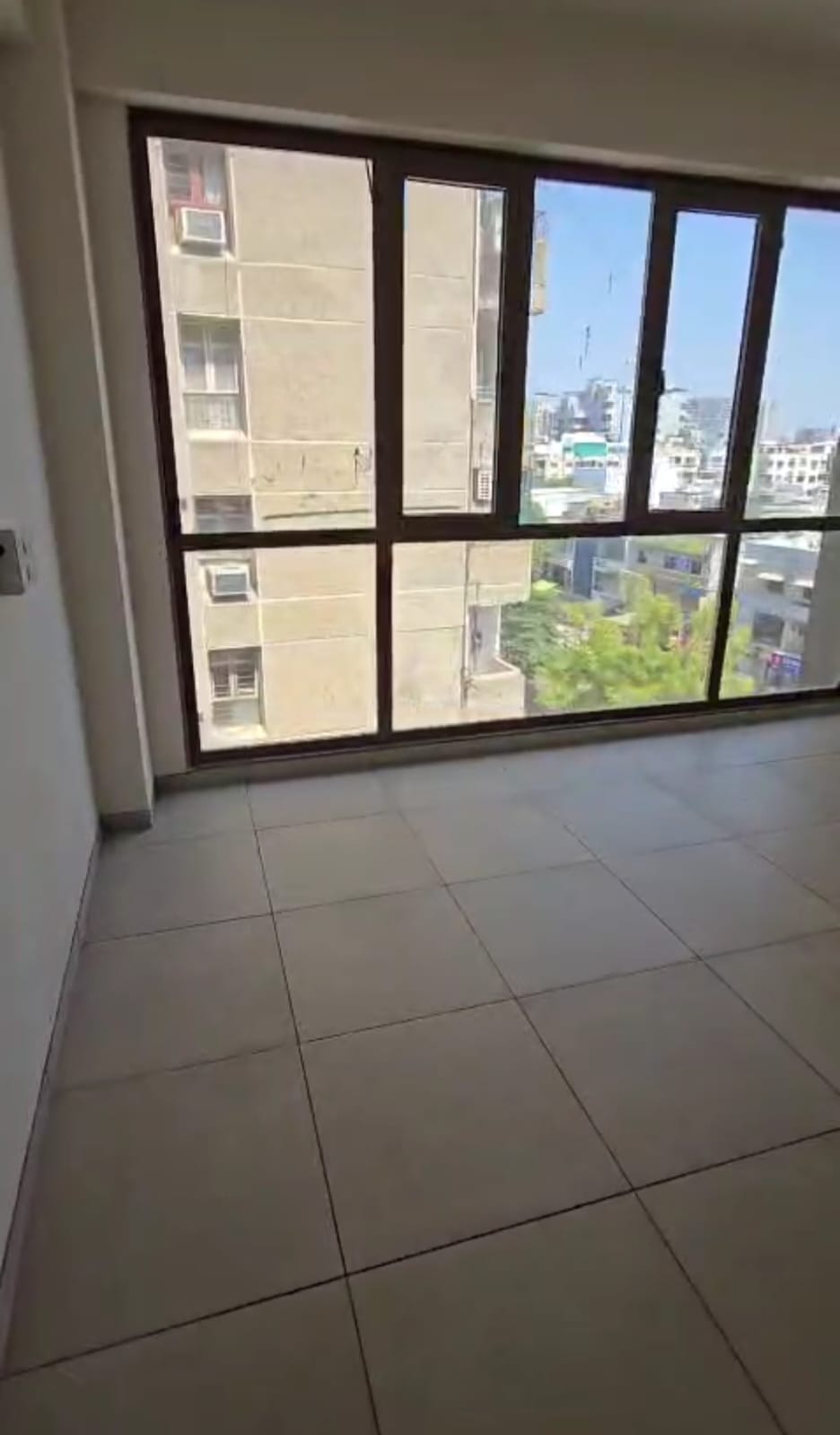 Office 1060 Sq. Ft. Commercial Office for Rent in Memnagar/gurukul Ahmedabad - Media 14