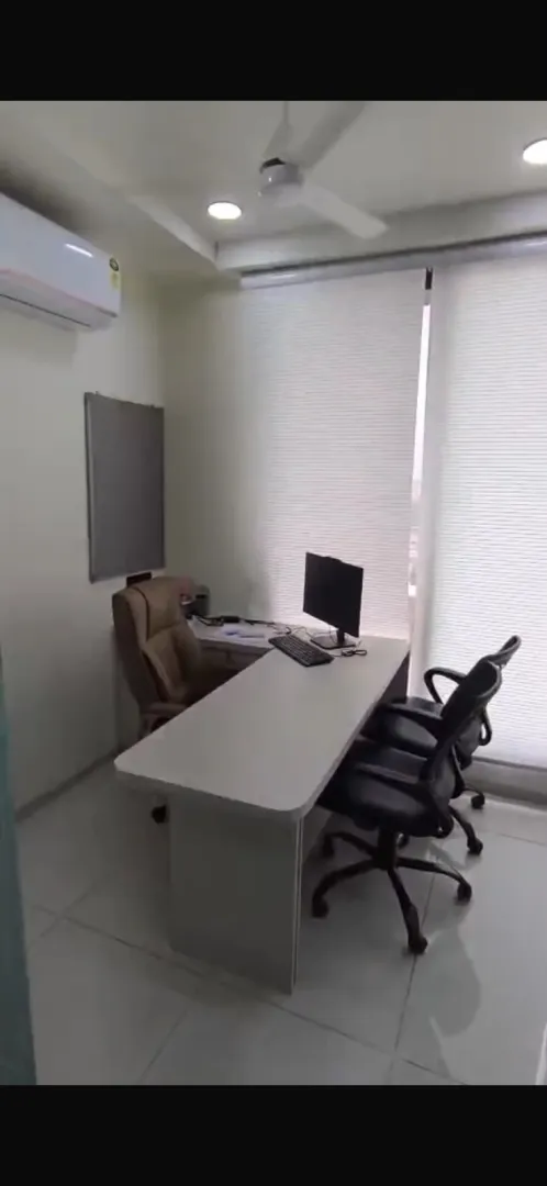 Office 875 Sq. Ft. Commercial Office for Rent in Vastrapur Ahmedabad - Media 7
