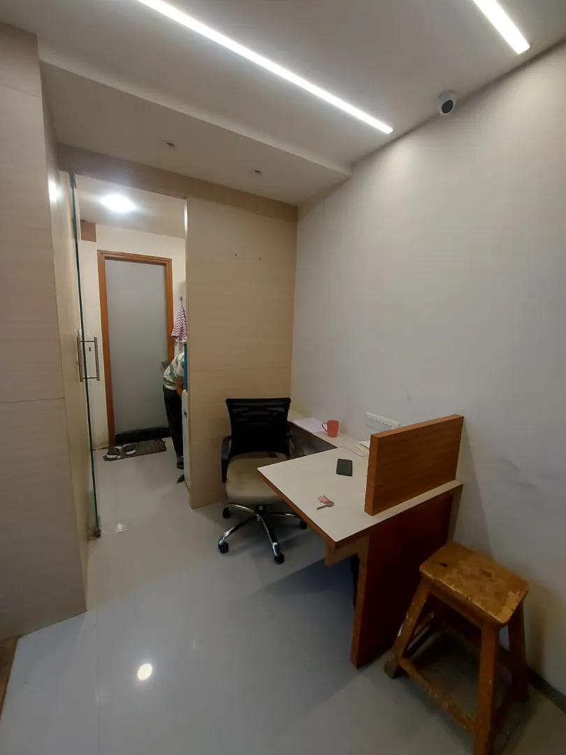 1658 Sq. Ft. Commercial Office for Rent in Thaltej Ahmedabad - Media 11