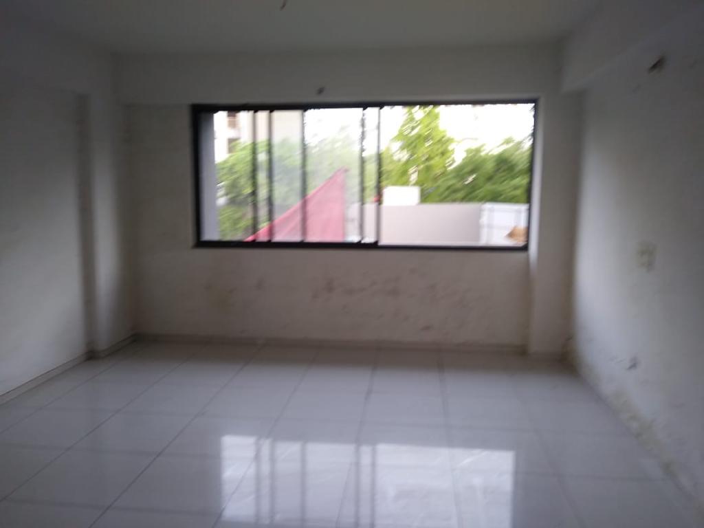 1090 Sq. Ft. Commercial Office for Rent in Ambawadi Ahmedabad - Media 6