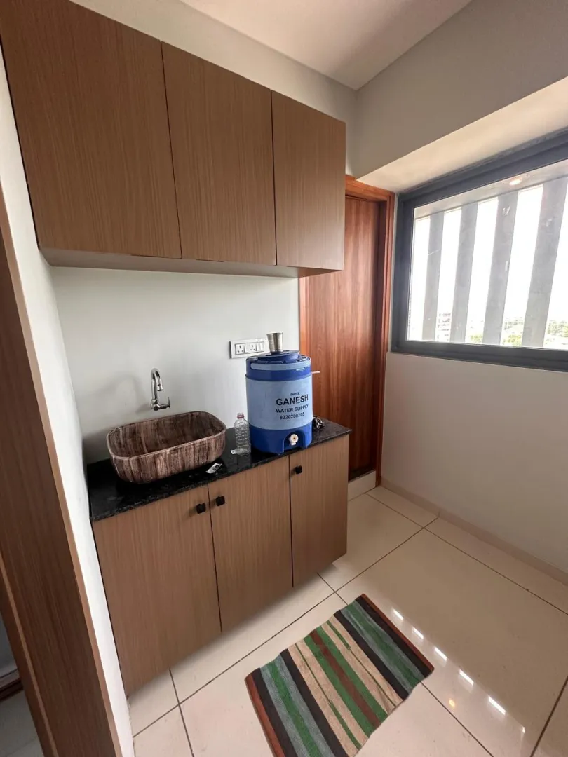 1102 Sq. Ft. Commercial Office for Rent in Gota Ahmedabad - Media 5