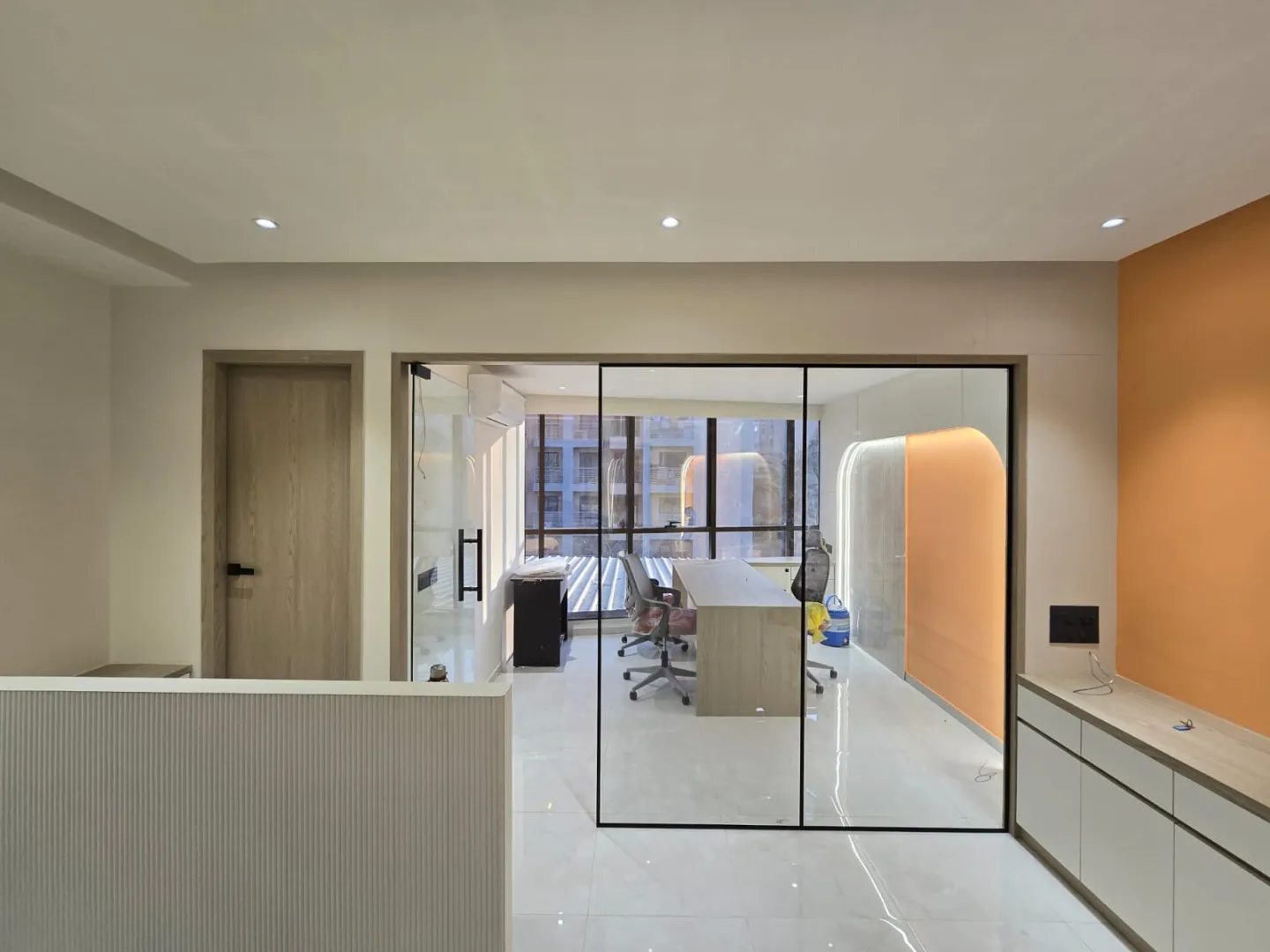 Office 750 Sq. Ft. Commercial Office for Rent in Vaishnodevi Ahmedabad - Media 2