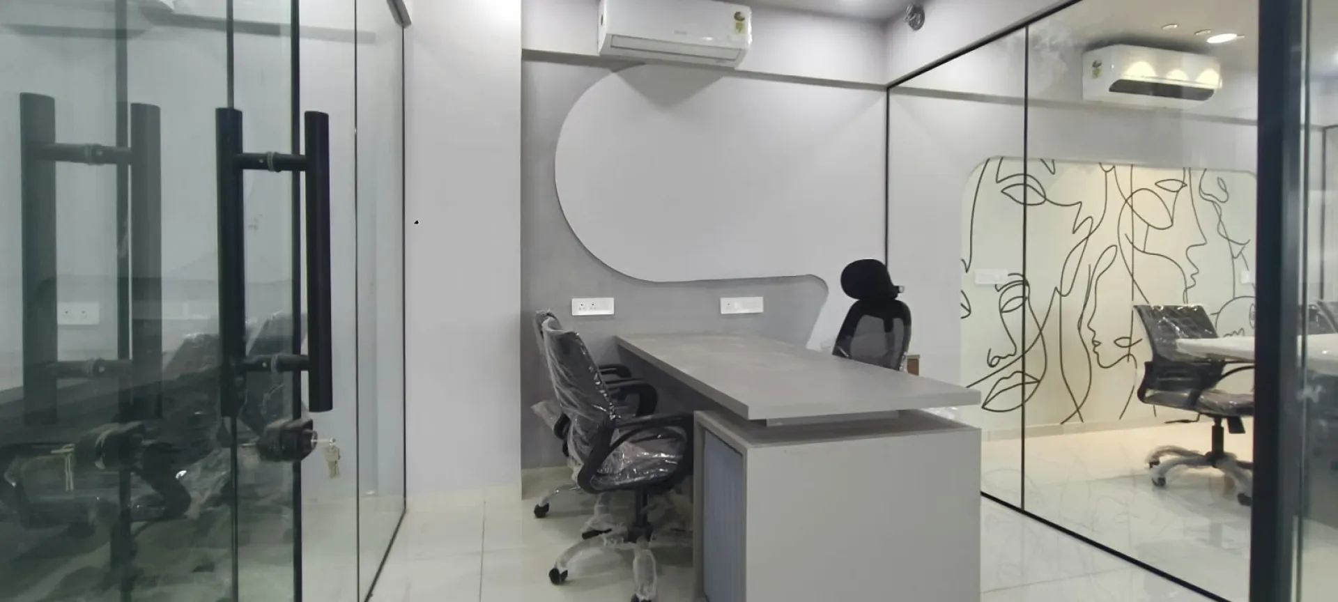 Office 4268 Sq. Ft. Commercial Office for Rent in Vaishnodevi Ahmedabad - Media 4