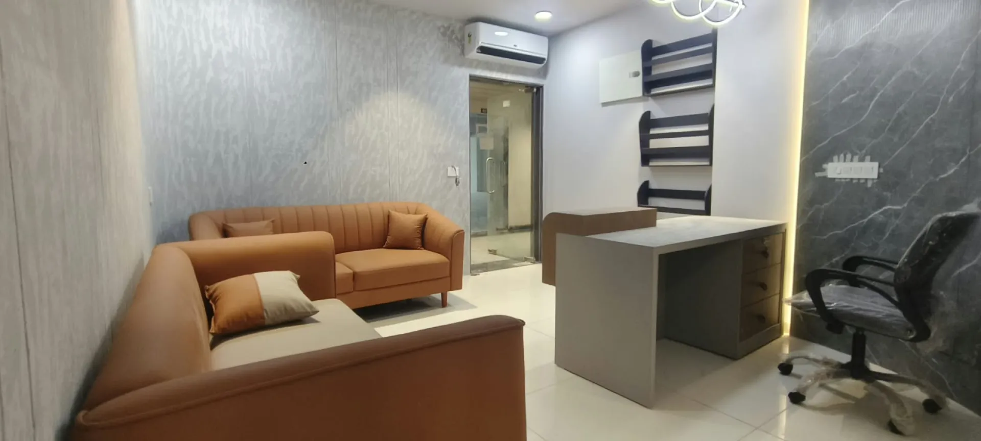 Office 4268 Sq. Ft. Commercial Office for Rent in Vaishnodevi Ahmedabad - Media 6