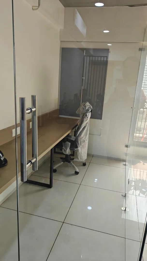 Office 595 Sq. Ft. Commercial Office for Rent in Ashram Road Ahmedabad - Media 9
