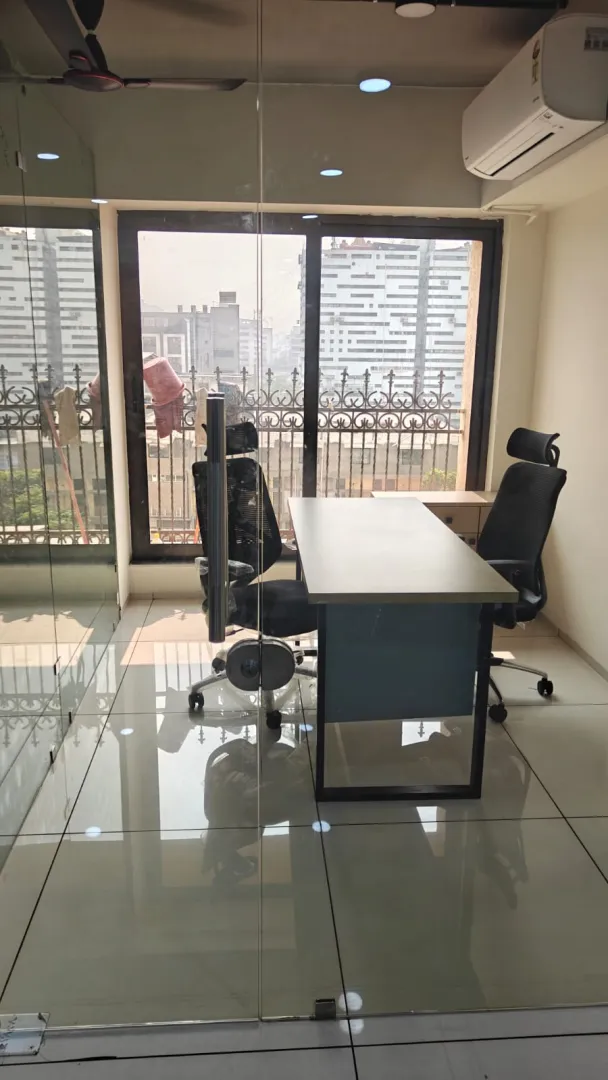 Office 595 Sq. Ft. Commercial Office for Rent in Ashram Road Ahmedabad