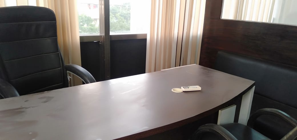 Office 832 Sq. Ft. Commercial Office for Rent in Thaltej Ahmedabad - Media 9