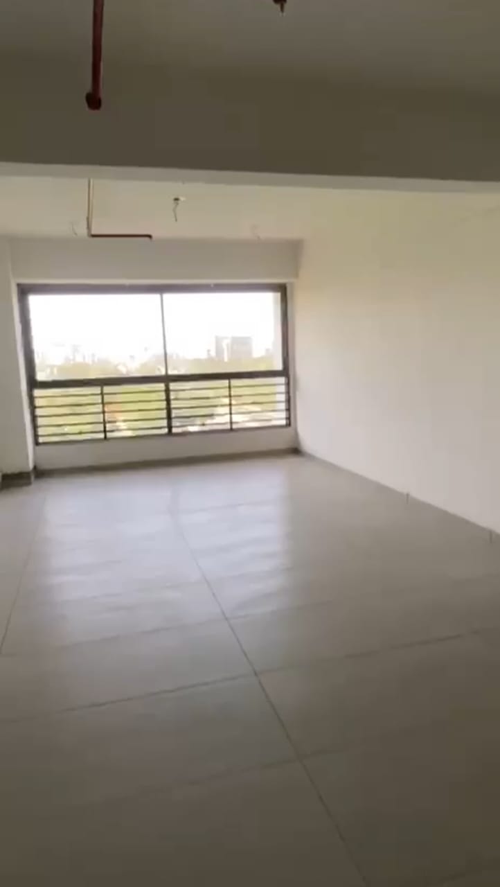Office Commercial Office for Rent in Vaishnodevi Ahmedabad - Media 5
