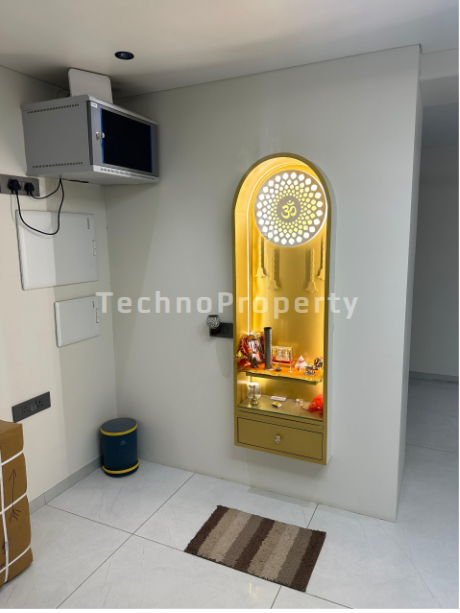 Office Commercial Office for Rent in Vaishnodevi Ahmedabad - Media 14