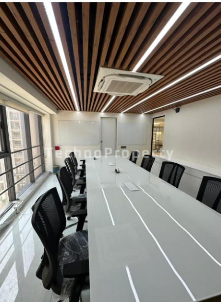 Office Commercial Office for Rent in Vaishnodevi Ahmedabad - Media 9