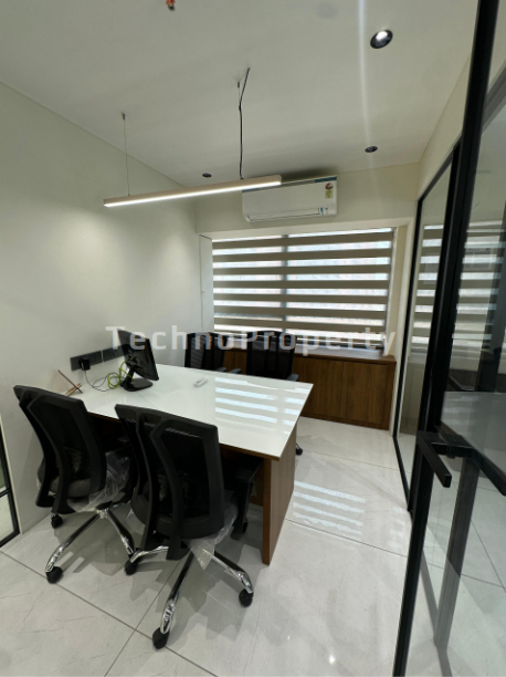 Office Commercial Office for Rent in Vaishnodevi Ahmedabad - Media 2