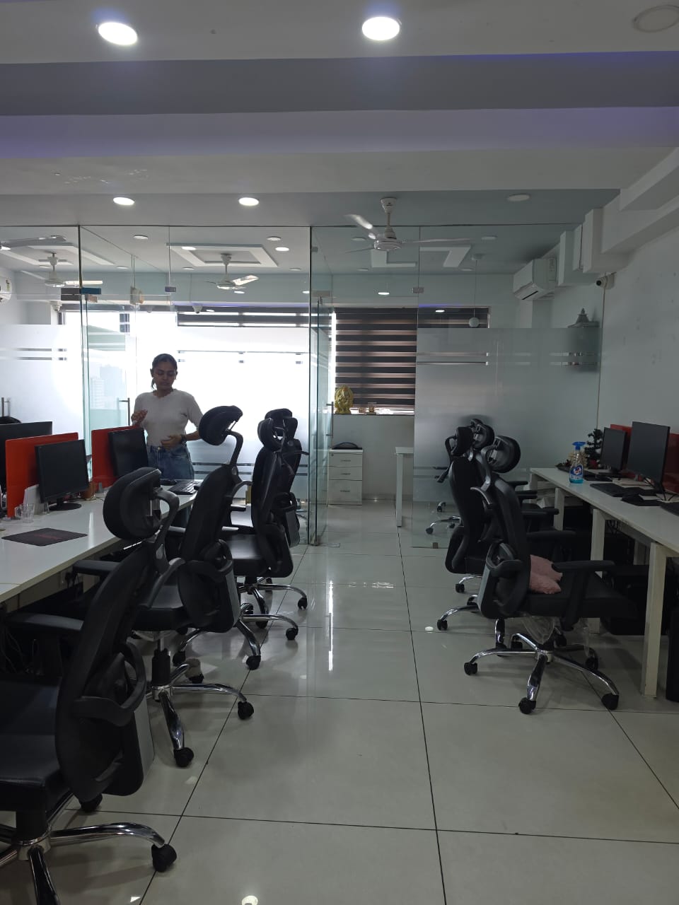 Office Commercial Office for Rent in Gota Ahmedabad - Media 6