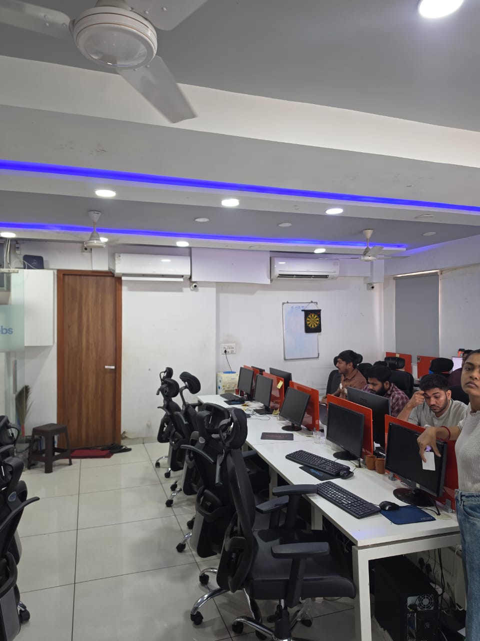 Office Commercial Office for Rent in Gota Ahmedabad - Media 2