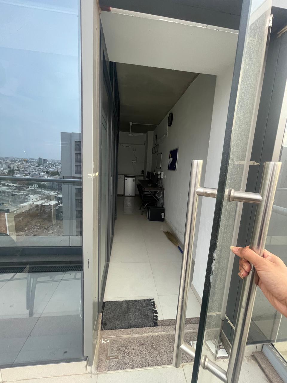 Office Commercial Office for Rent in Sola Ahmedabad - Media 13