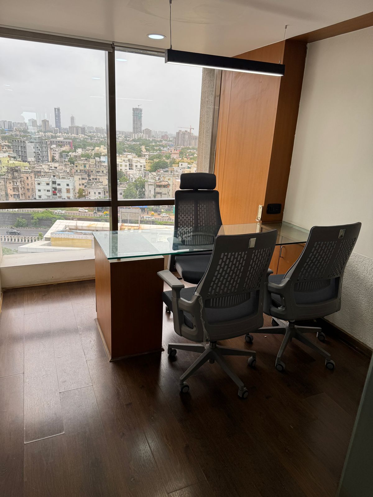 Commercial Office for Rent in Thaltej Ahmedabad - Media 3