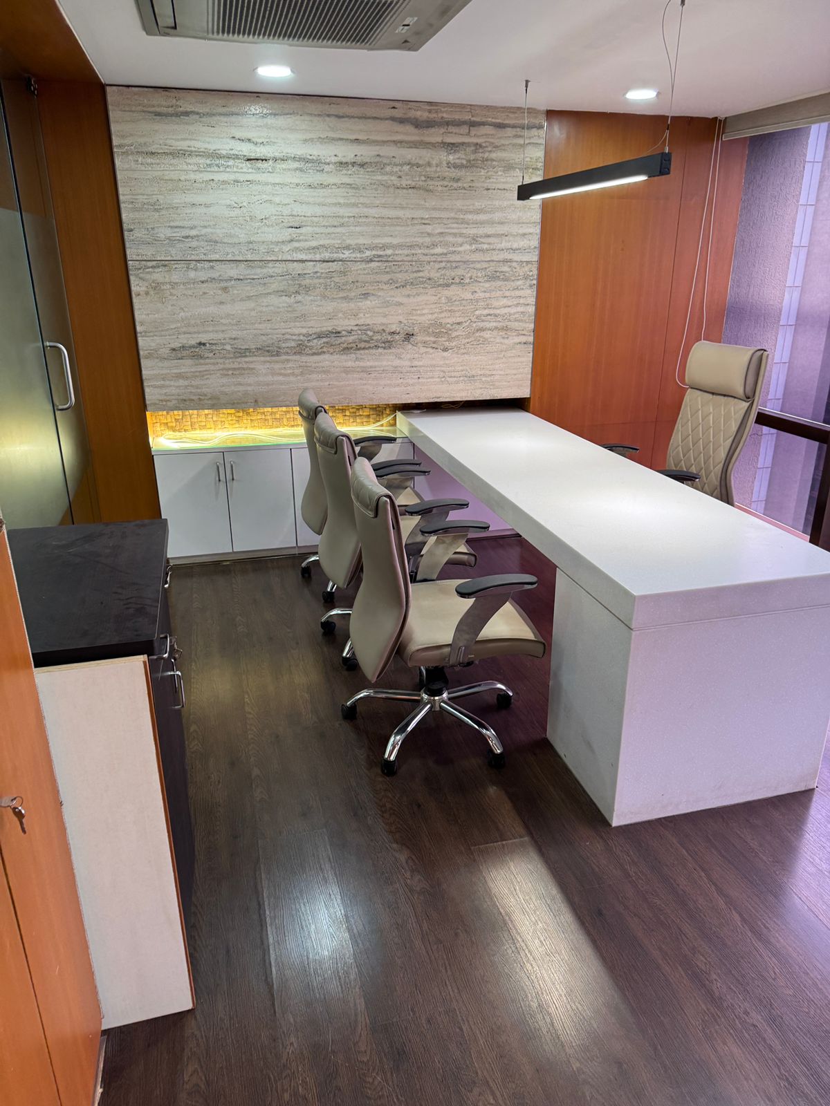 Commercial Office for Rent in Thaltej Ahmedabad - Media 6
