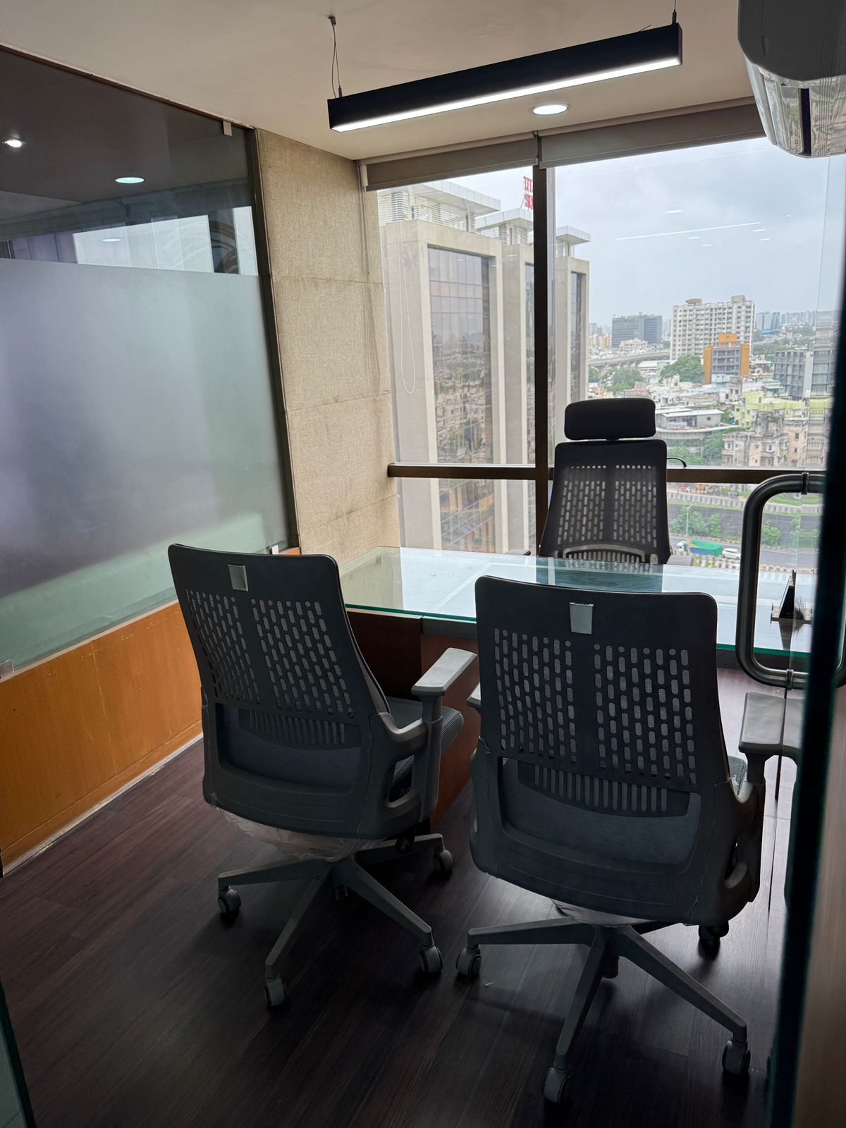 Commercial Office for Rent in Thaltej Ahmedabad - Media 7