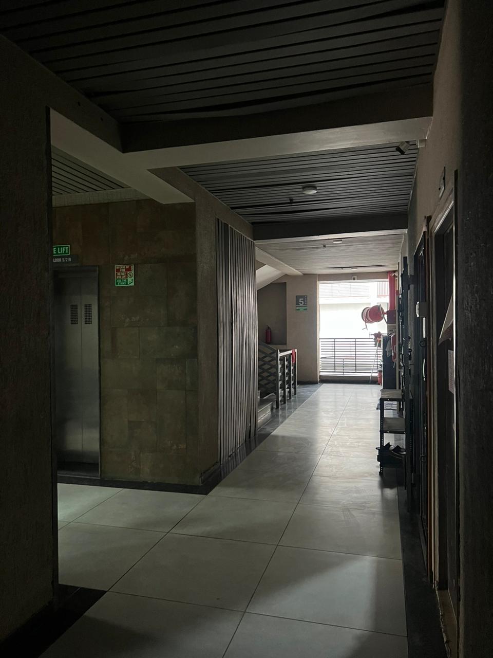 Office 2300 Sq. Ft. Commercial Office for Rent in Cg Road Ahmedabad - Media 4