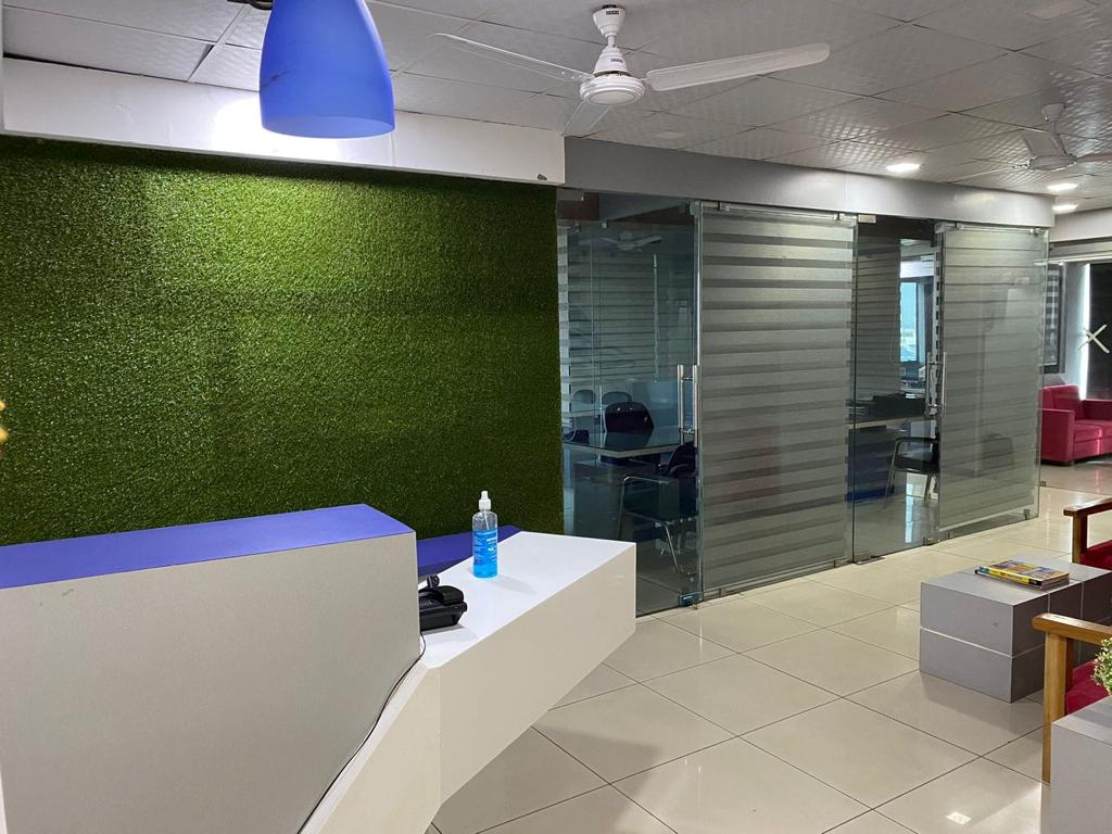 Office Commercial Office for Rent in Thaltej Ahmedabad - Media 12