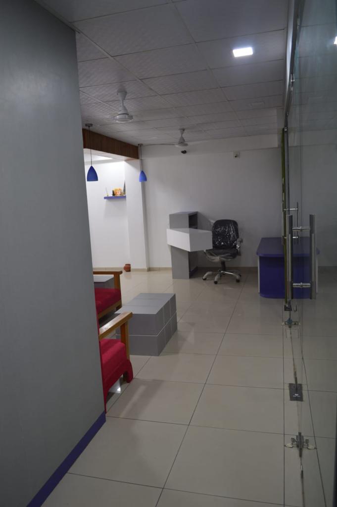 Office Commercial Office for Rent in Thaltej Ahmedabad - Media 9