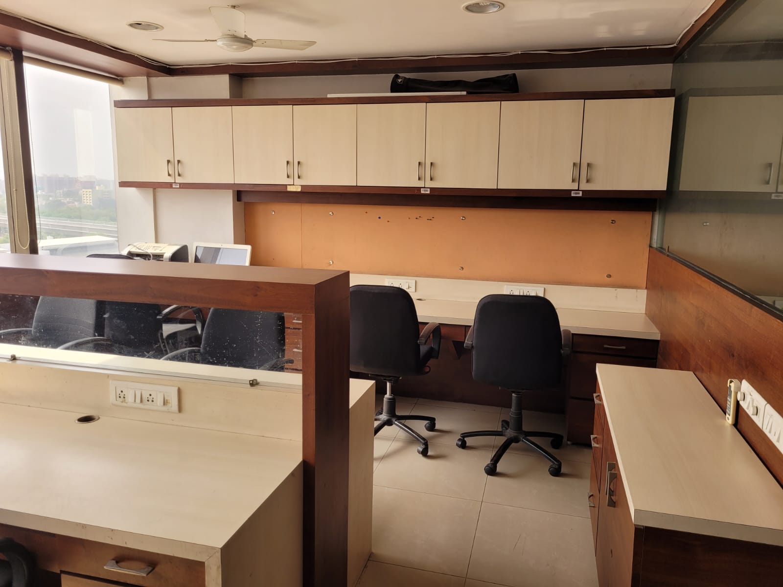 Office Commercial Office for Rent in Thaltej Ahmedabad - Media 8