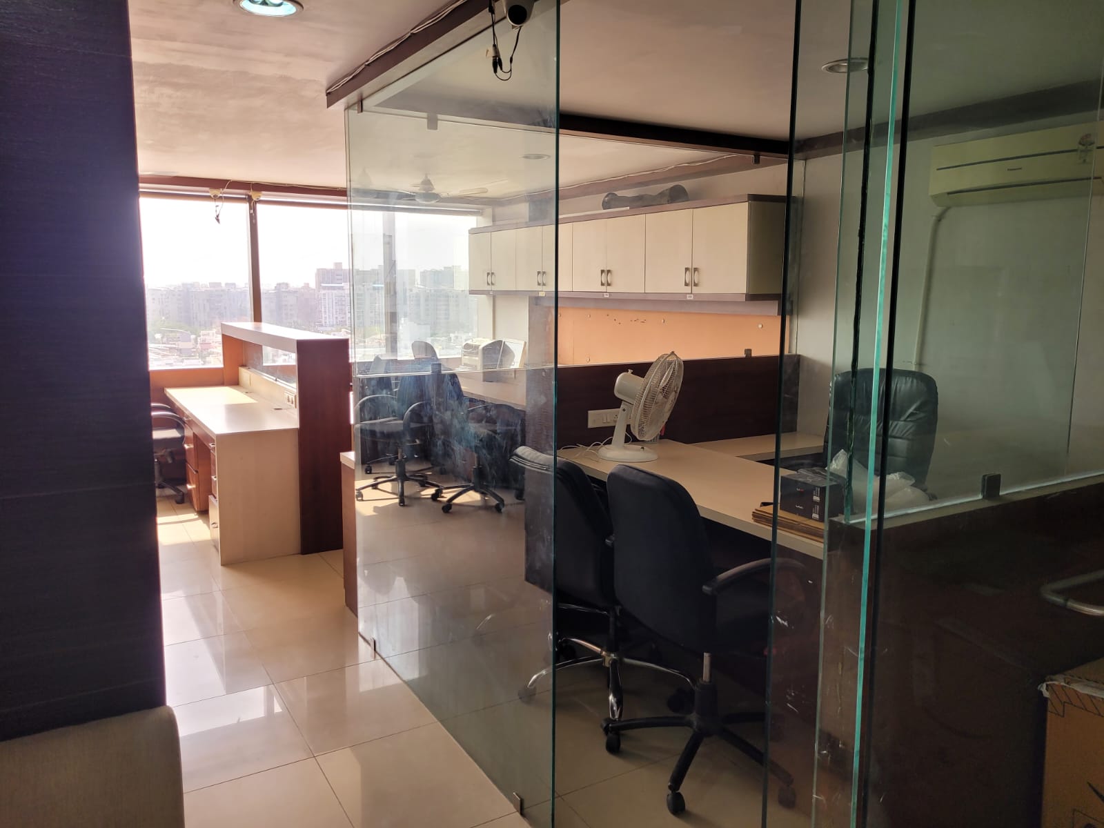 Office Commercial Office for Rent in Thaltej Ahmedabad