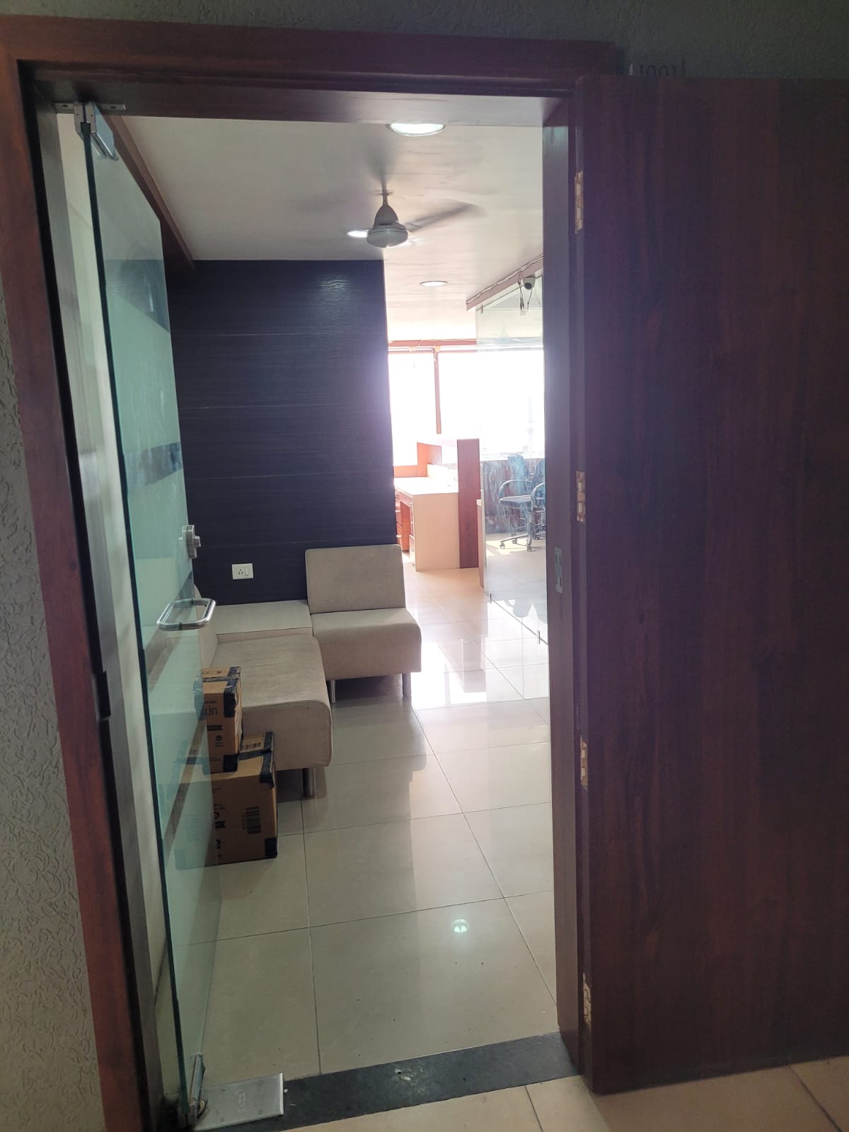 Office Commercial Office for Rent in Thaltej Ahmedabad - Media 9