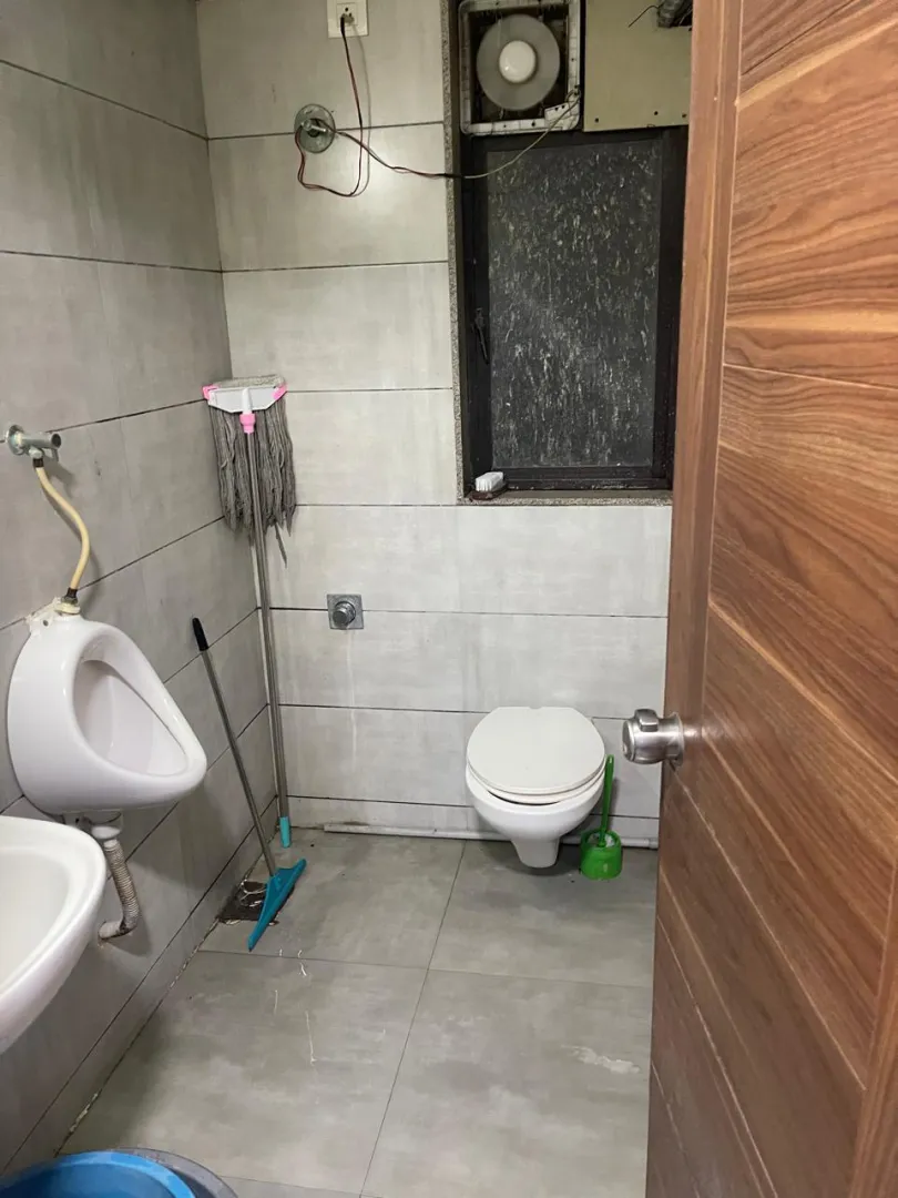 1447 Sq. Ft. Commercial Office for Rent in Science City Ahmedabad - Media 10