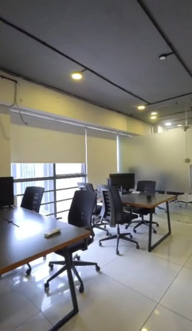 750 Sq. Ft. Commercial Office for Rent in Gota Ahmedabad