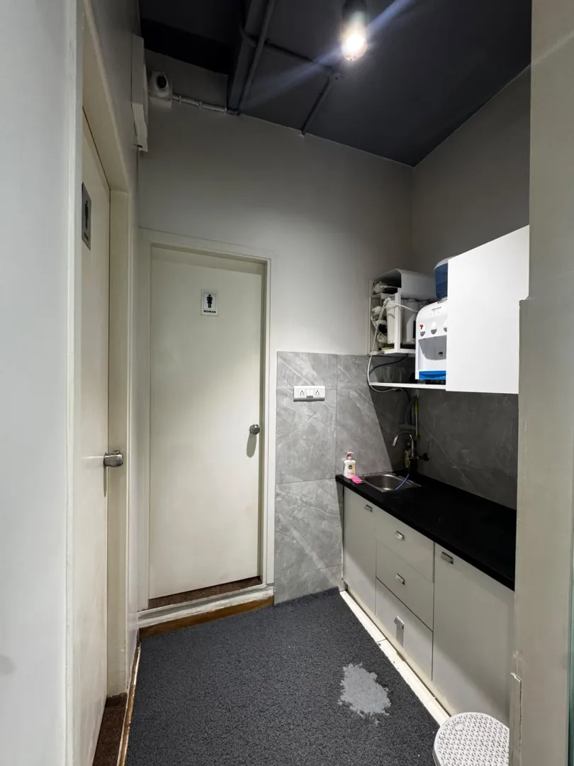 Office 2790 Sq. Ft. Commercial Office for Rent in Nehrunagar Ahmedabad - Media 7