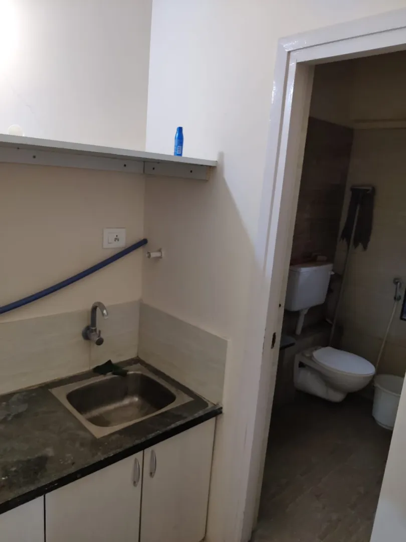 Office 1325 Sq. Ft. Commercial Office for Rent in Ambawadi Ahmedabad - Media 18