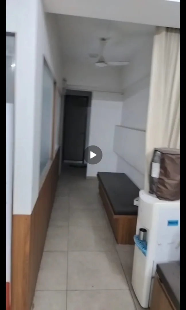 Office 1200 Sq. Ft. Commercial Office for Rent in Thaltej Ahmedabad - Media 3