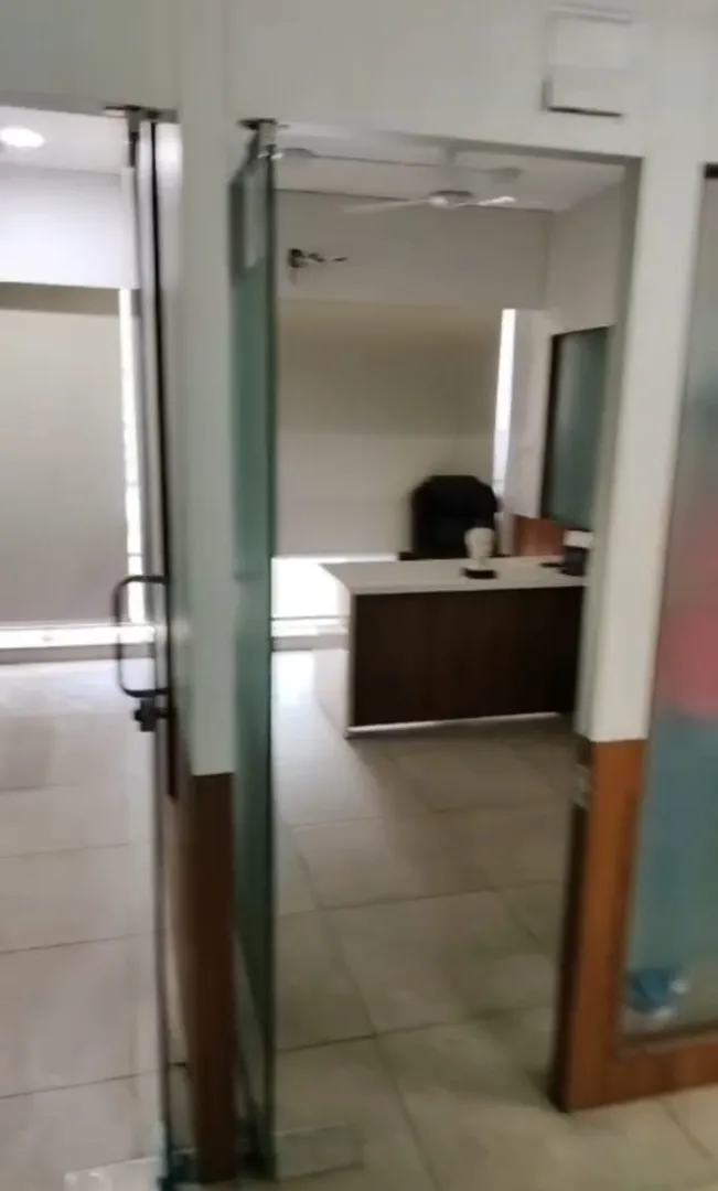 Office 1200 Sq. Ft. Commercial Office for Rent in Thaltej Ahmedabad - Media 13